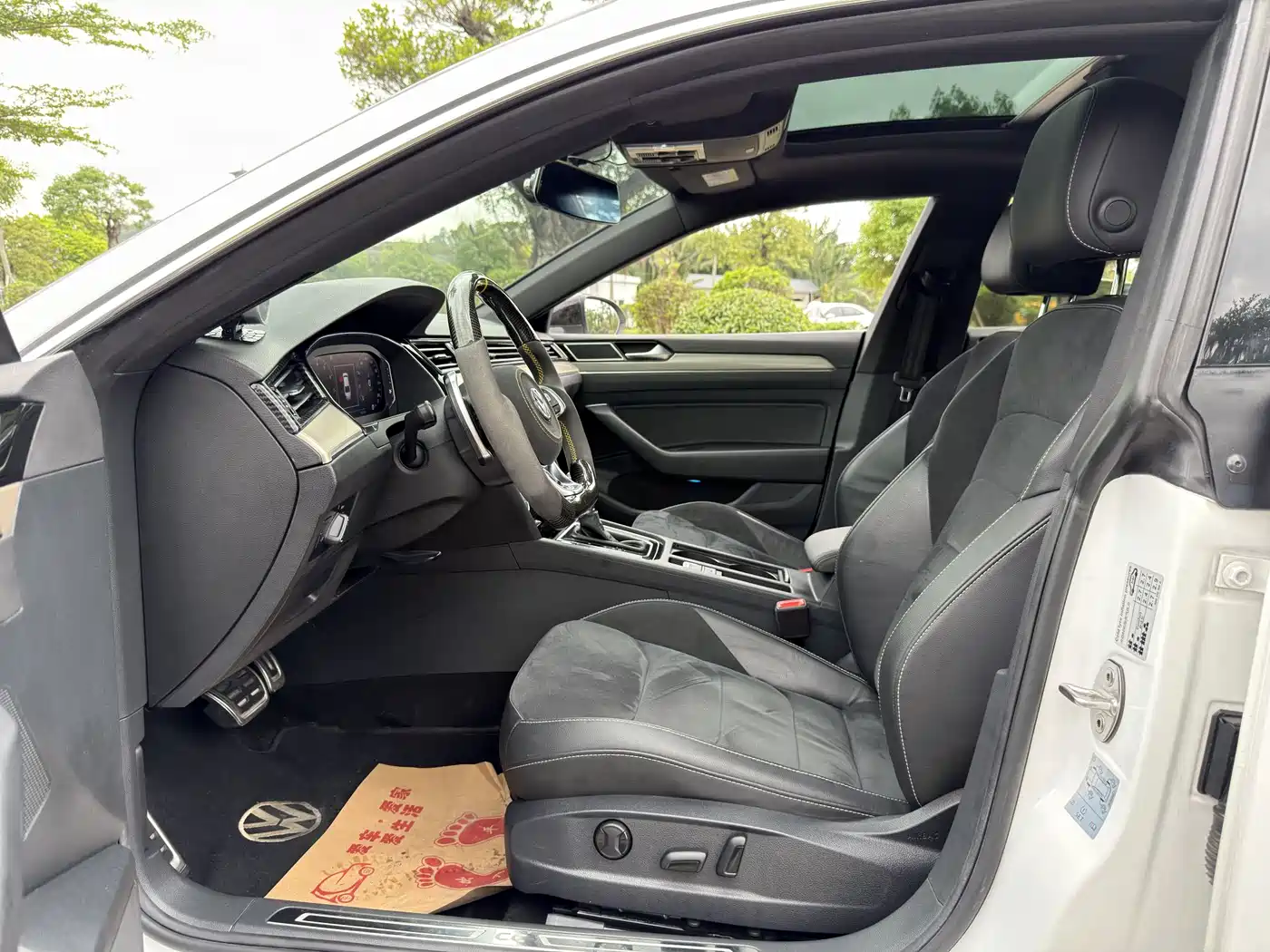 Volkswagen FAW-Volkswagen CC 2019 330TSI Luxury Appearance (China V) фото 4