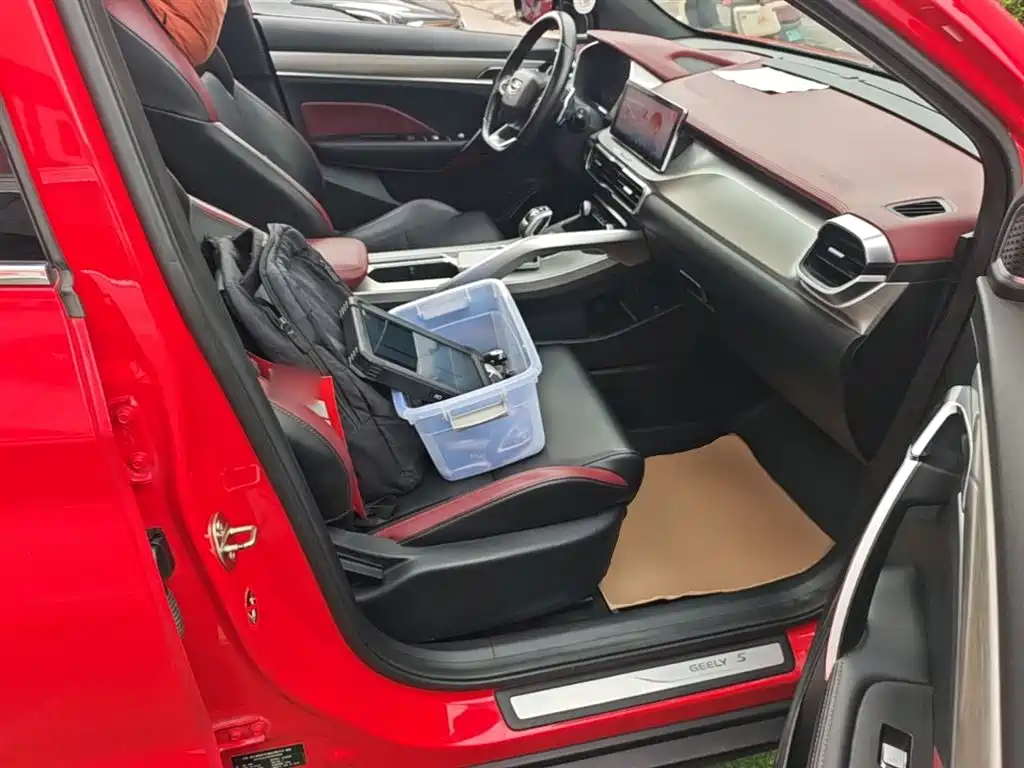 Geely Binyue 2019 2019 Sport 260T DCT Ranger China VI