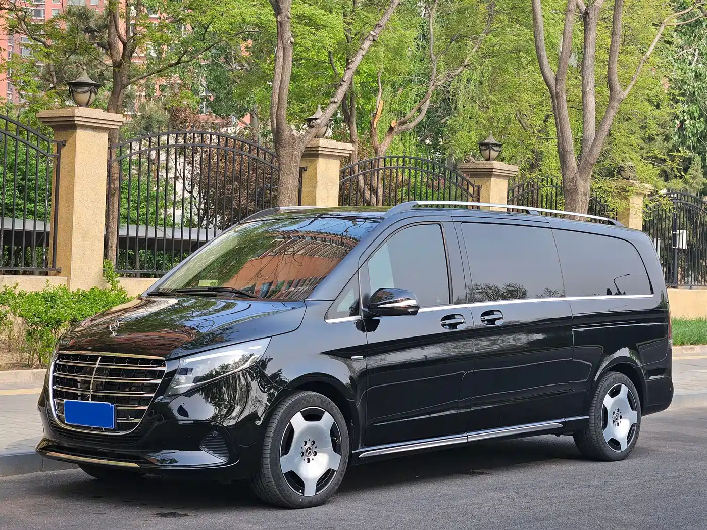 Mercedes-Benz V-Class 2024 V 300 L Long Wheelbase Luxury Edition