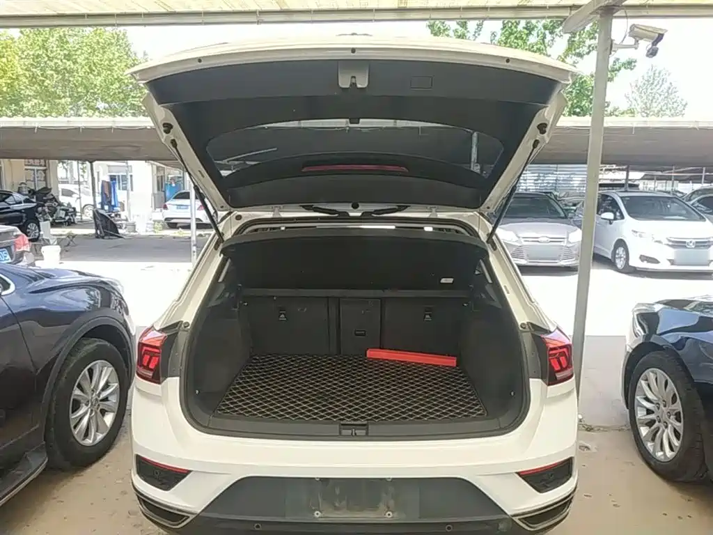 Volkswagen T-ROC 2018 230TSI DSG 2WD Progressive China V фото 19