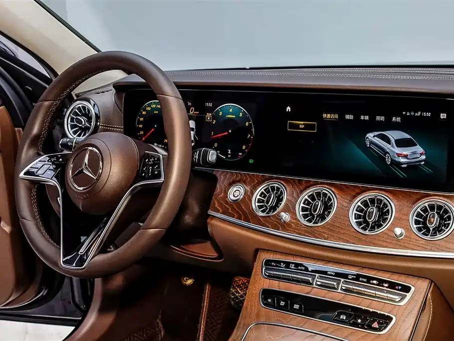 Mercedes-Benz E-Class 2023 E 300 L Fashion фото 27