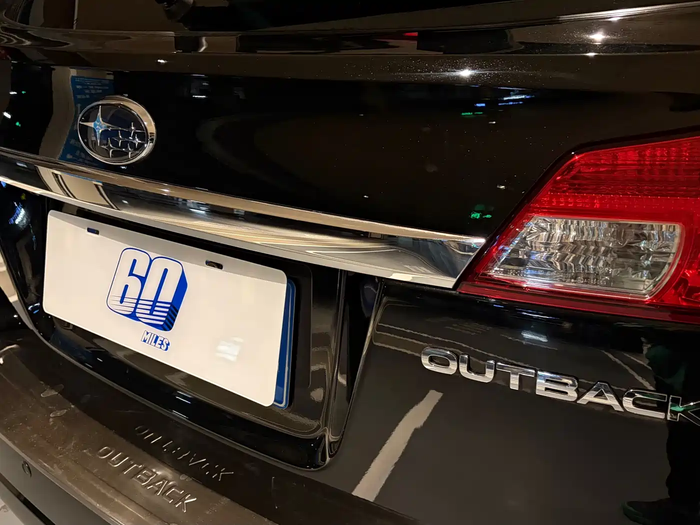 Subaru Outback 2012 2.5i Luxury Navigation Edition фото 36