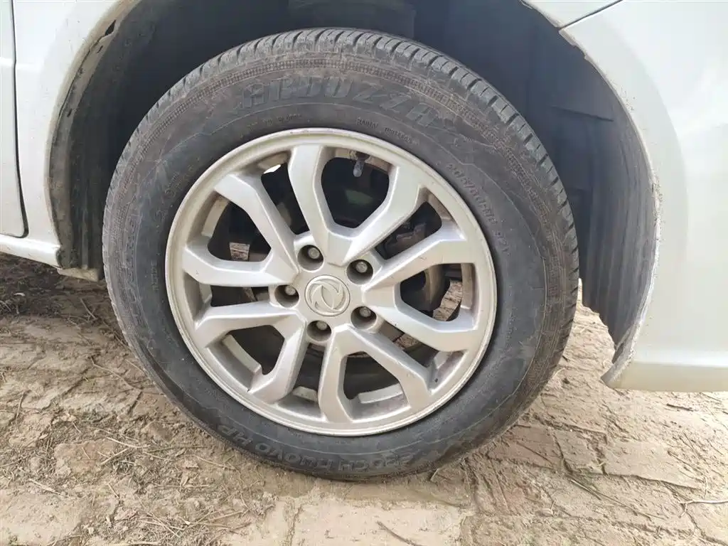 Dongfeng ZNA Shuaike 2016 2016 1.5L Manual Luxury