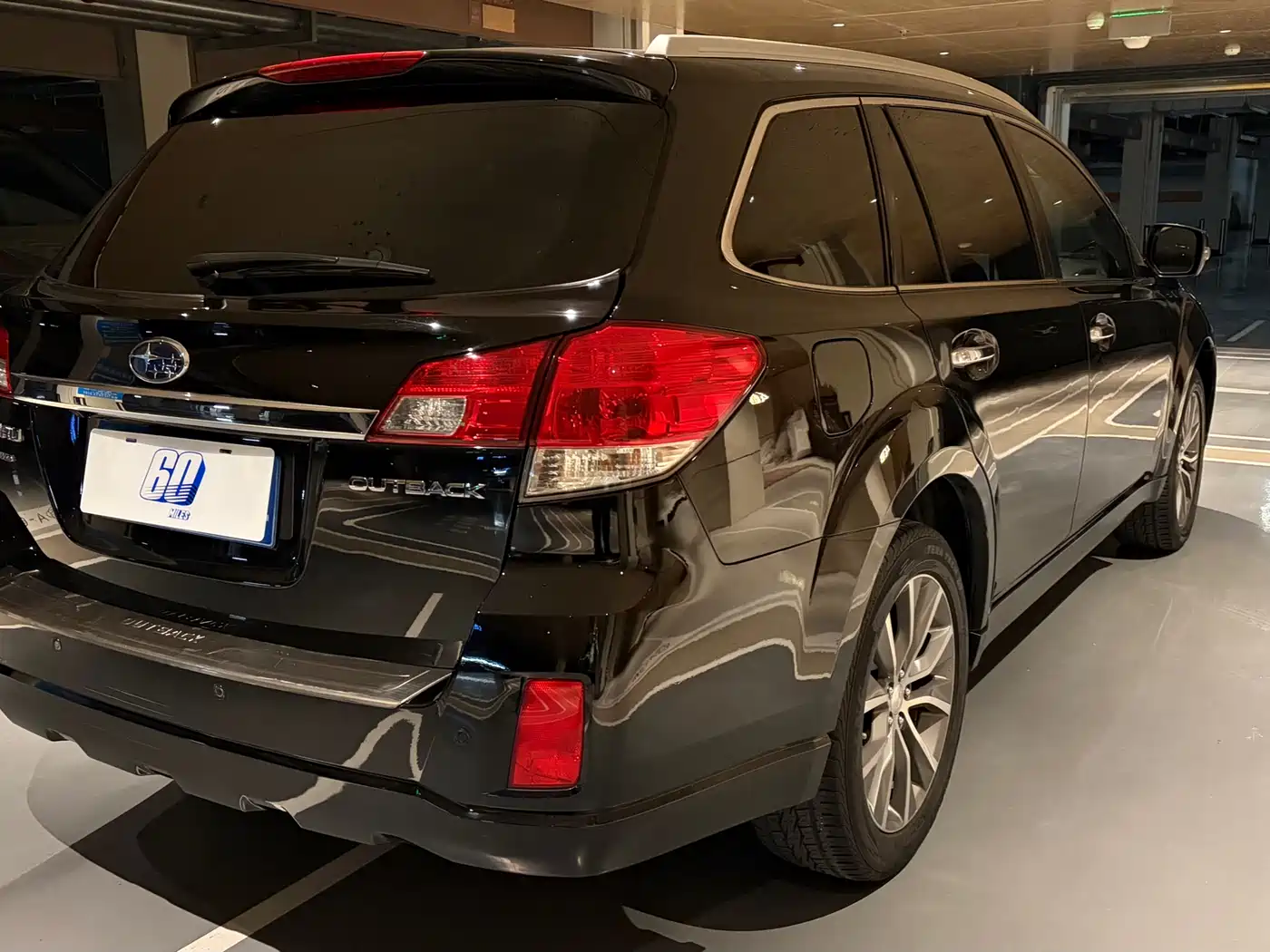 Subaru Outback 2012 2.5i Luxury Navigation Edition фото 6