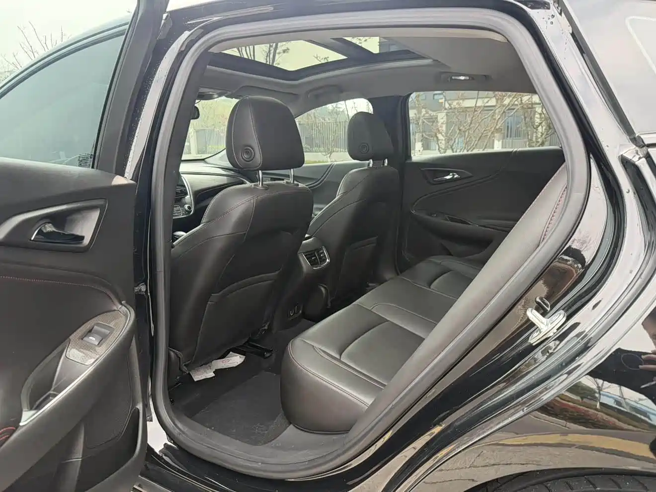 Chevrolet Malibu XL 2023 Redline 2.0T RS Connect Edition фото 8