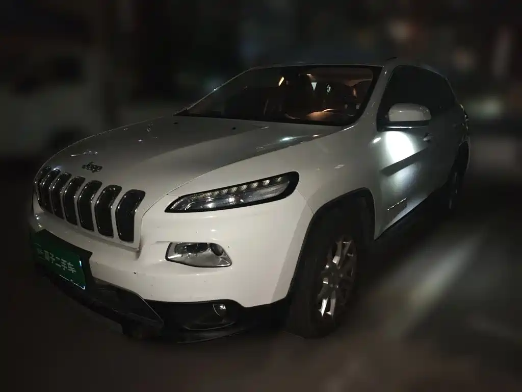 Jeep Cherokee 2017 — пригон из Китая