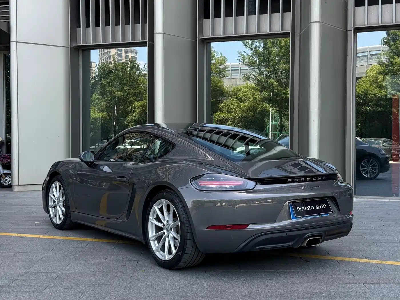 Porsche 718 2016 Cayman 2.0T фото 4