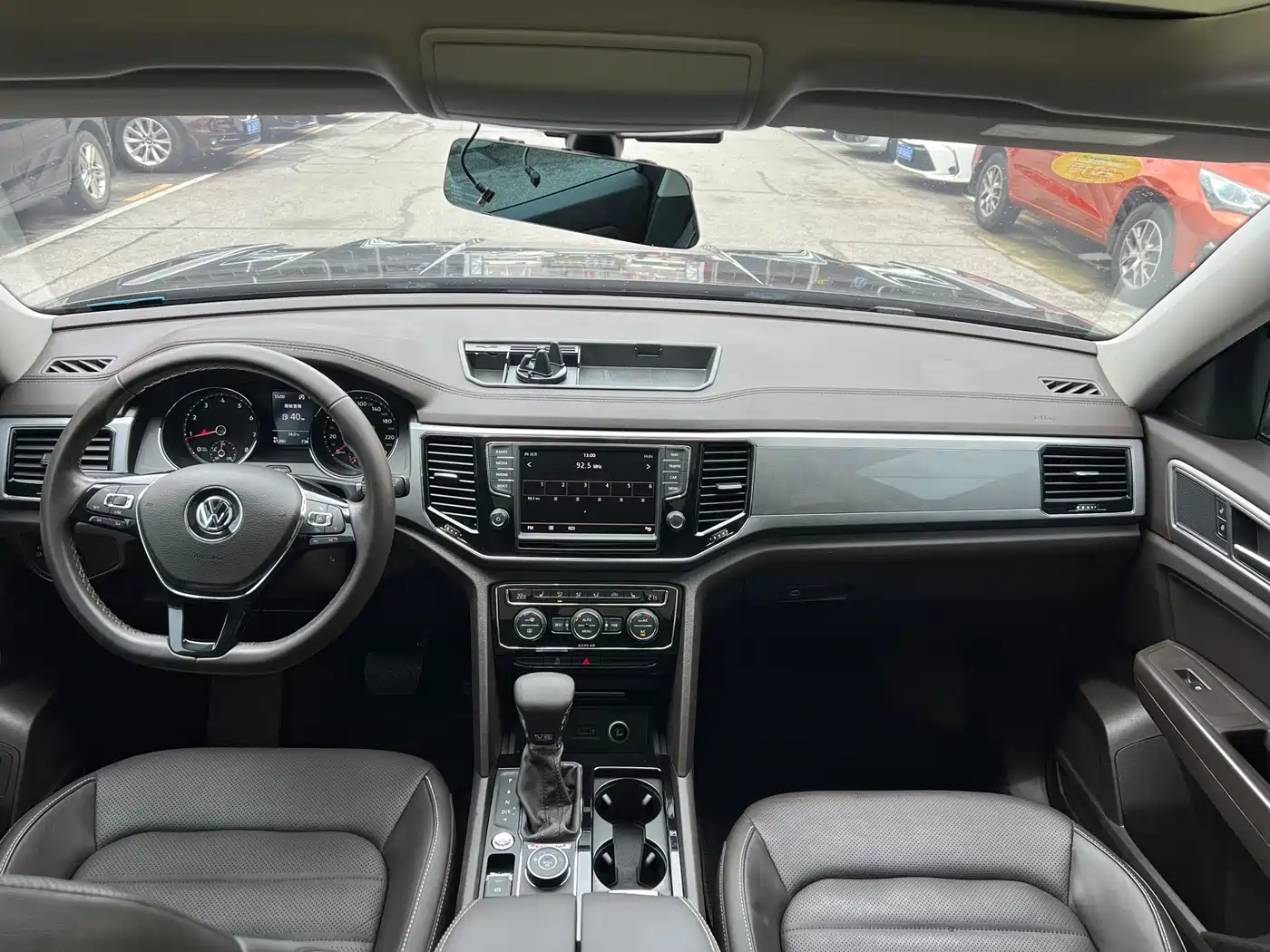 Volkswagen Teramont 2017 530 V6 4WD Luxury Edition фото 12