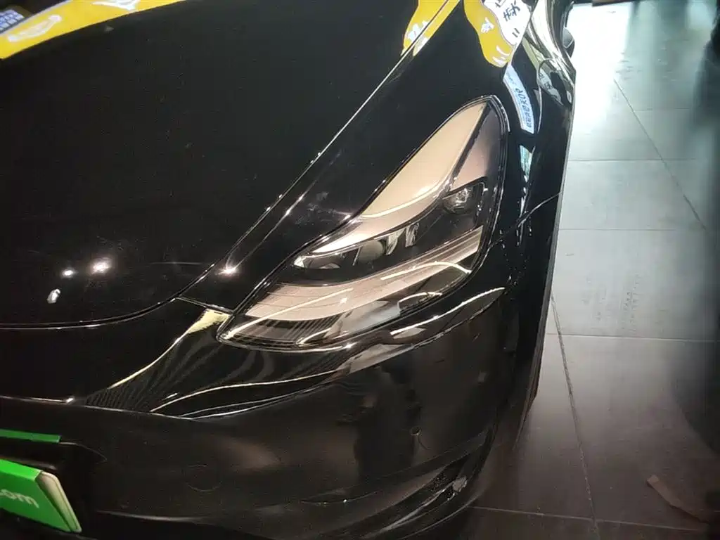 Фото 24 - Tesla Model Y