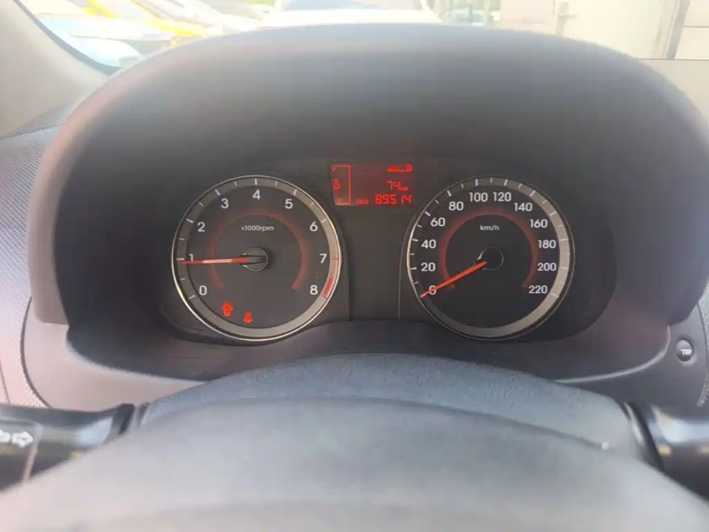 Hyundai Reina 2015 2014 1.4L Manual GLX