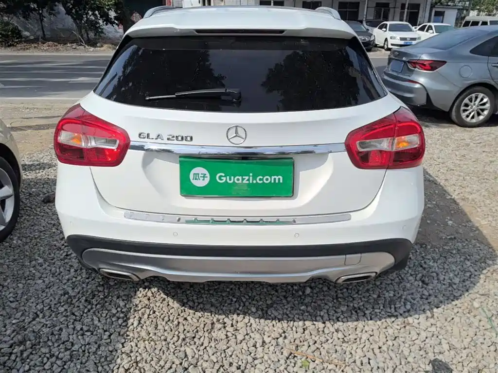 Mercedes-Benz GLA 2016 GLA 200 Dynamic фото 6