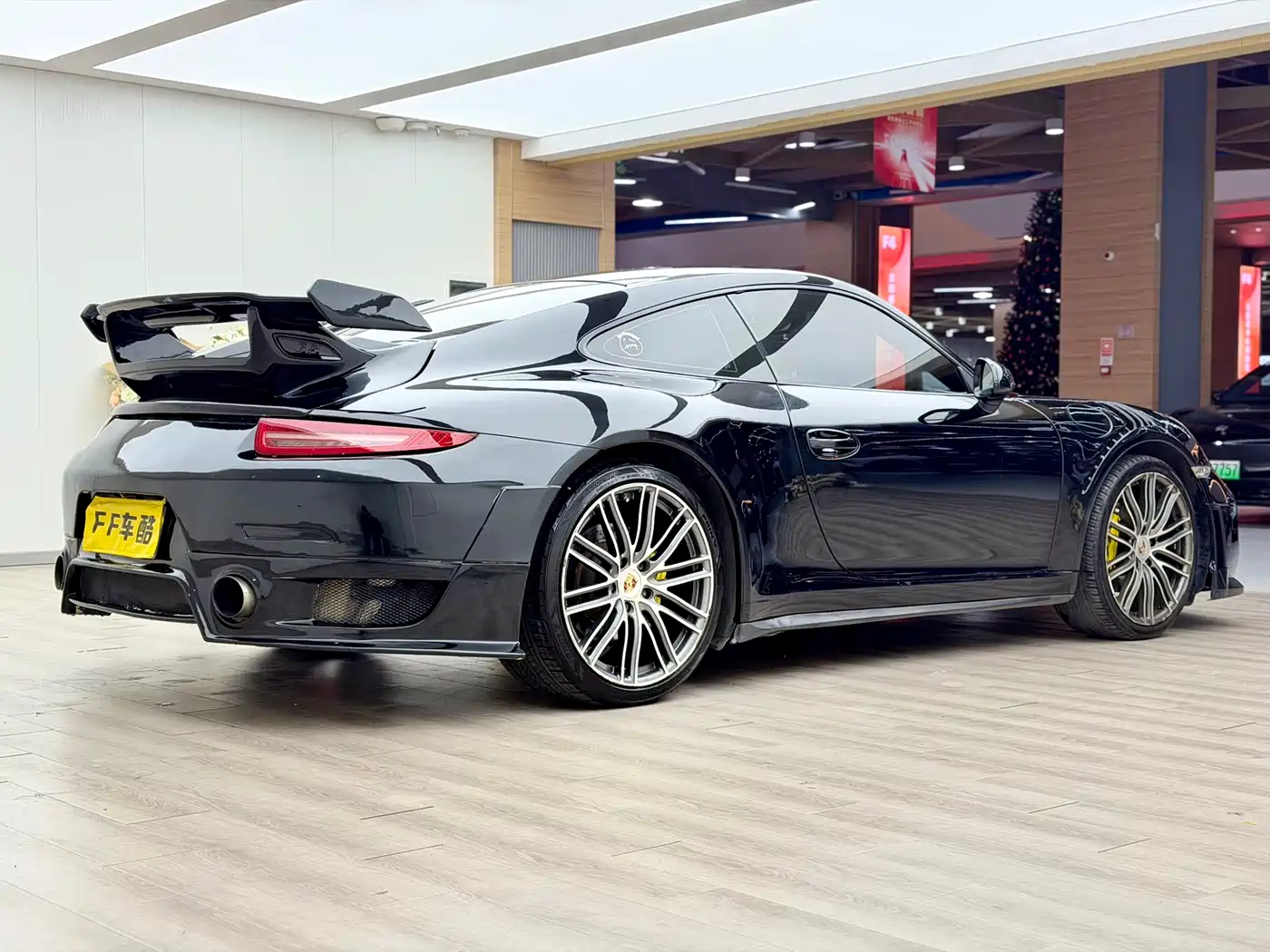 Porsche 911 2013 Carrera 4 3.4L фото 6