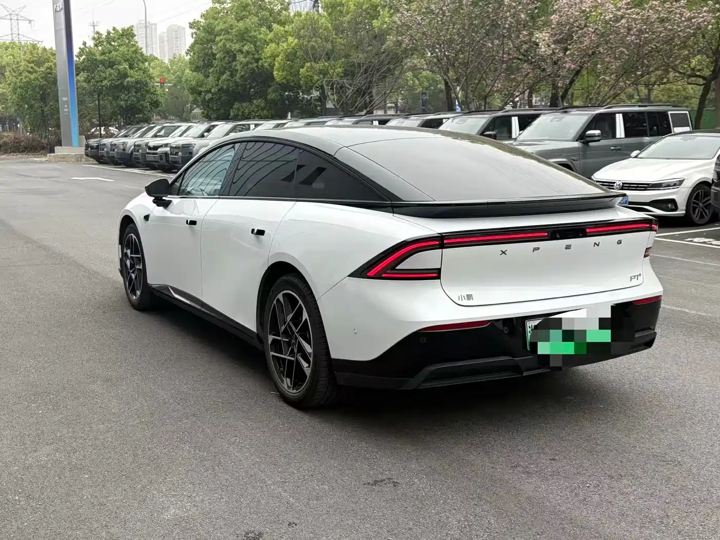 XIAOPENG P7+