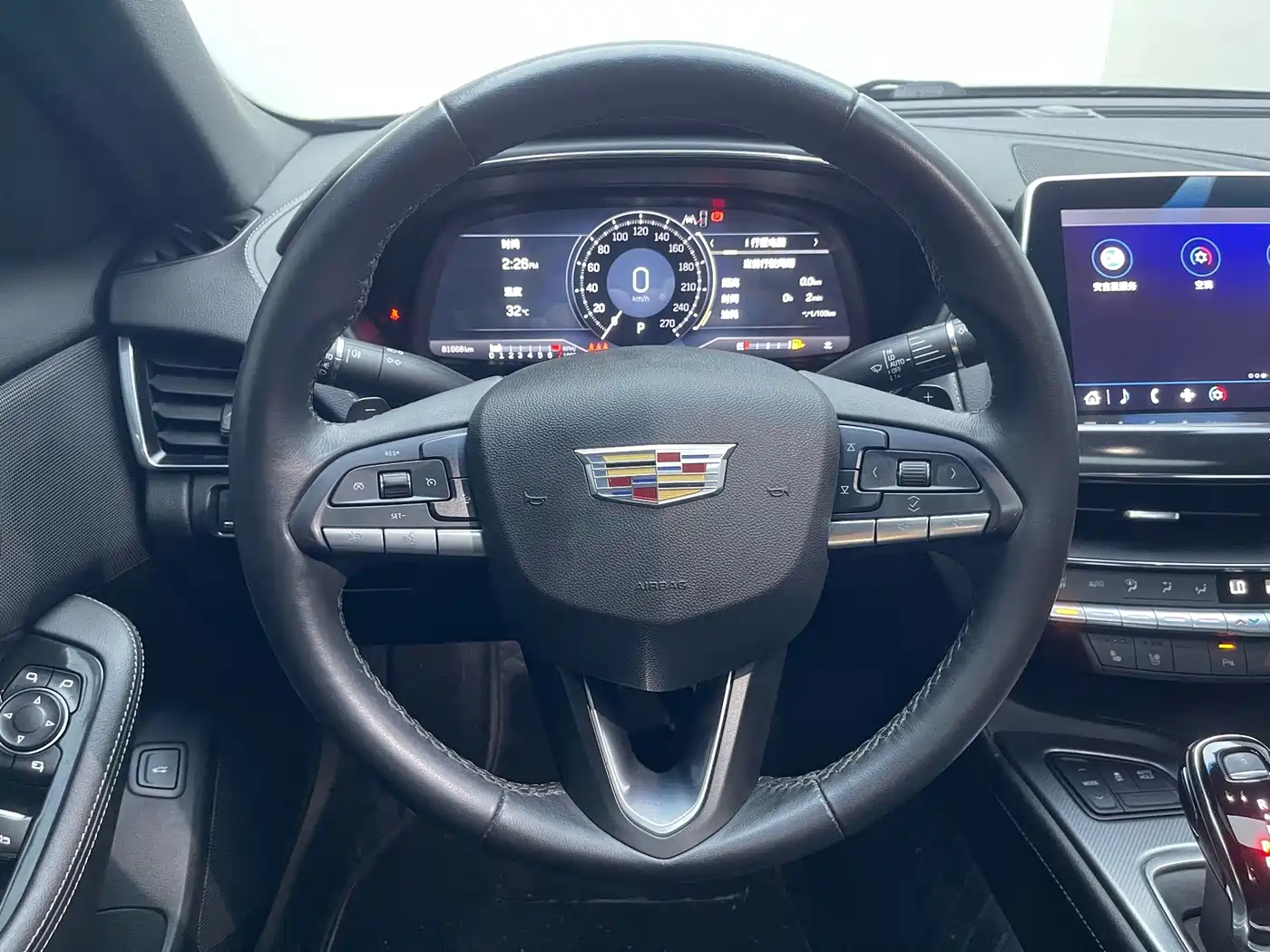 Фото 18 - Cadillac CT5