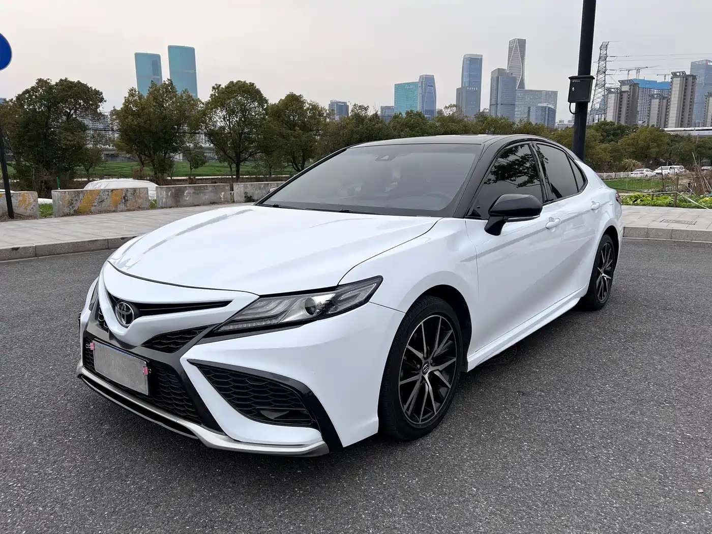 Toyota Camry 2021 2.5S Feng Shang Edition