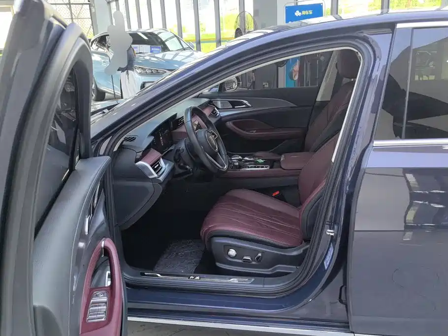 Фото 9 - Hongqi H5
