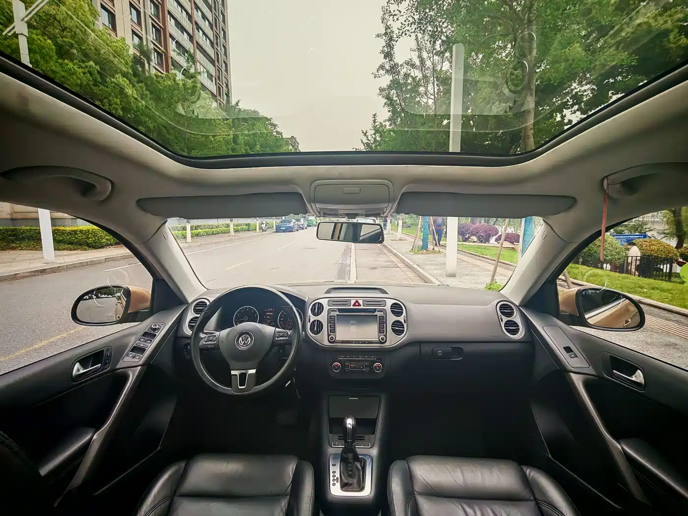 Volkswagen Tiguan 2013 2.0TSI Auto 4WD Luxury Edition фото 12