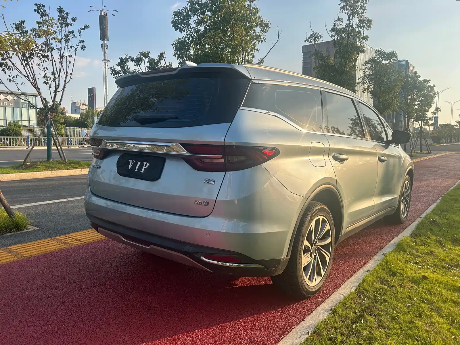 Фото 5 - Geely Jiaji