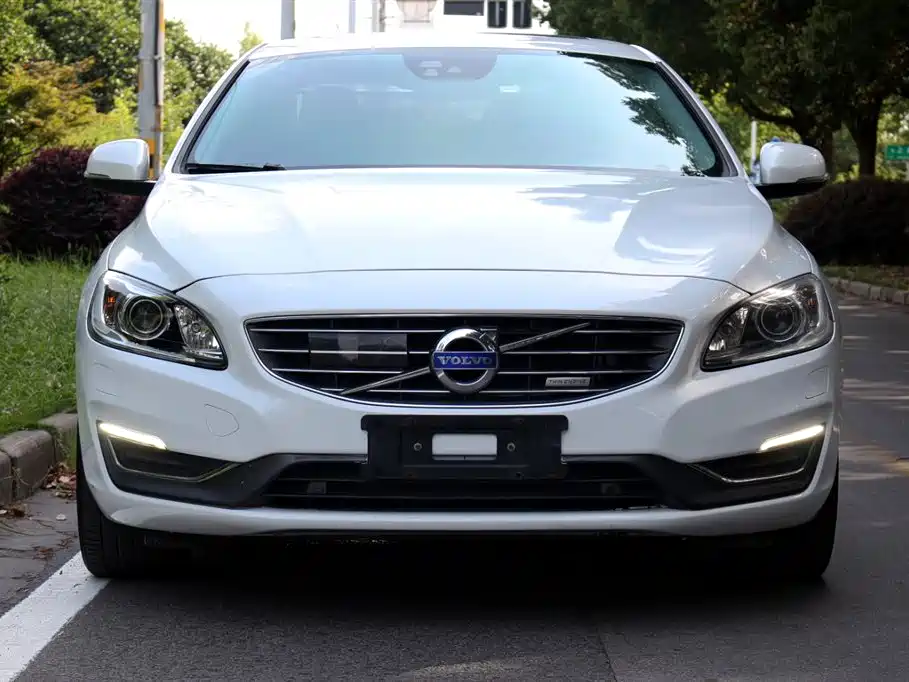 Volvo S60 Plug-in Hybrid 2015 2015 S60L E-Drive Hybrid T6 Wisdom