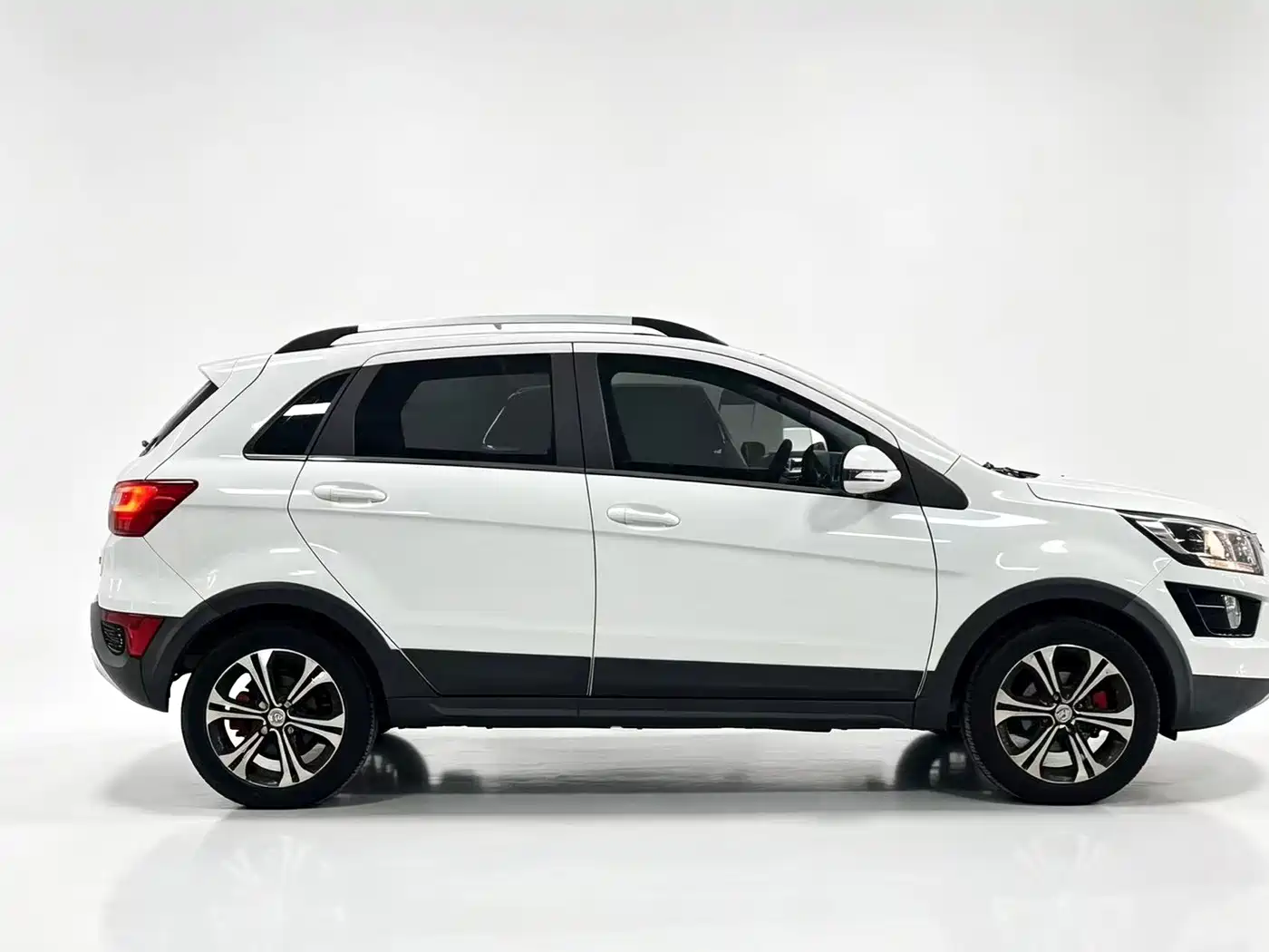 BAIC New Energy EX 2016 2016 EX200 Cool Edition