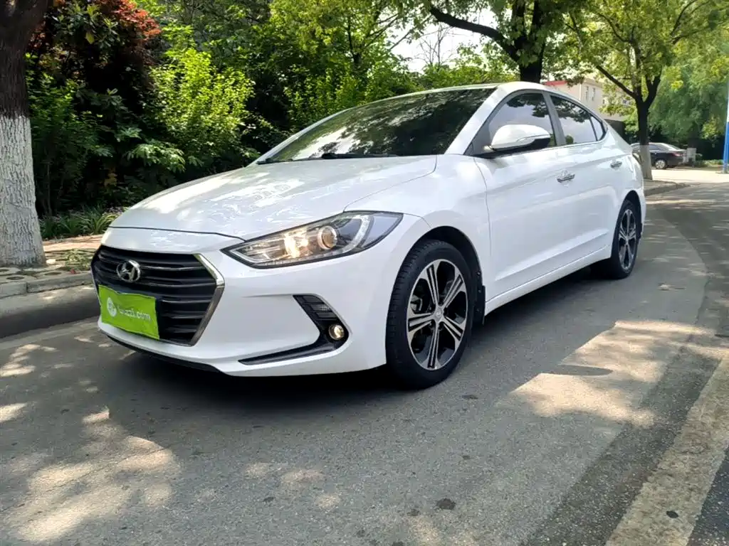 Hyundai Elantra 2018 1.4T DCT Dynamic·Vitality Model фото 2