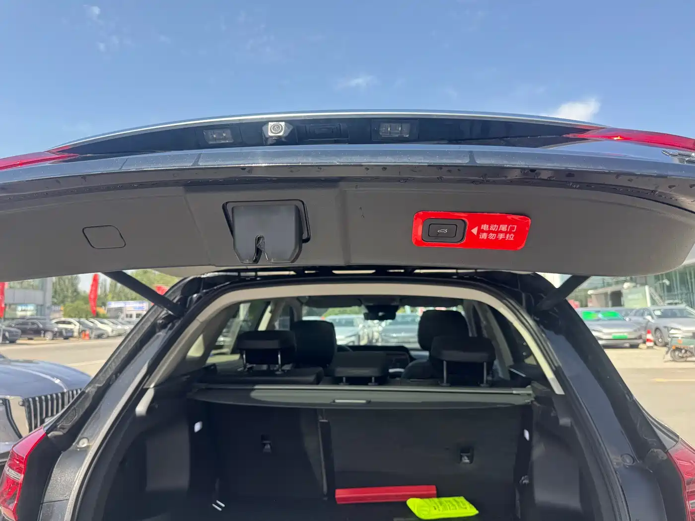 Hongqi HS5 2022 2.0T Smart Connect Flagship AWD Edition фото 9