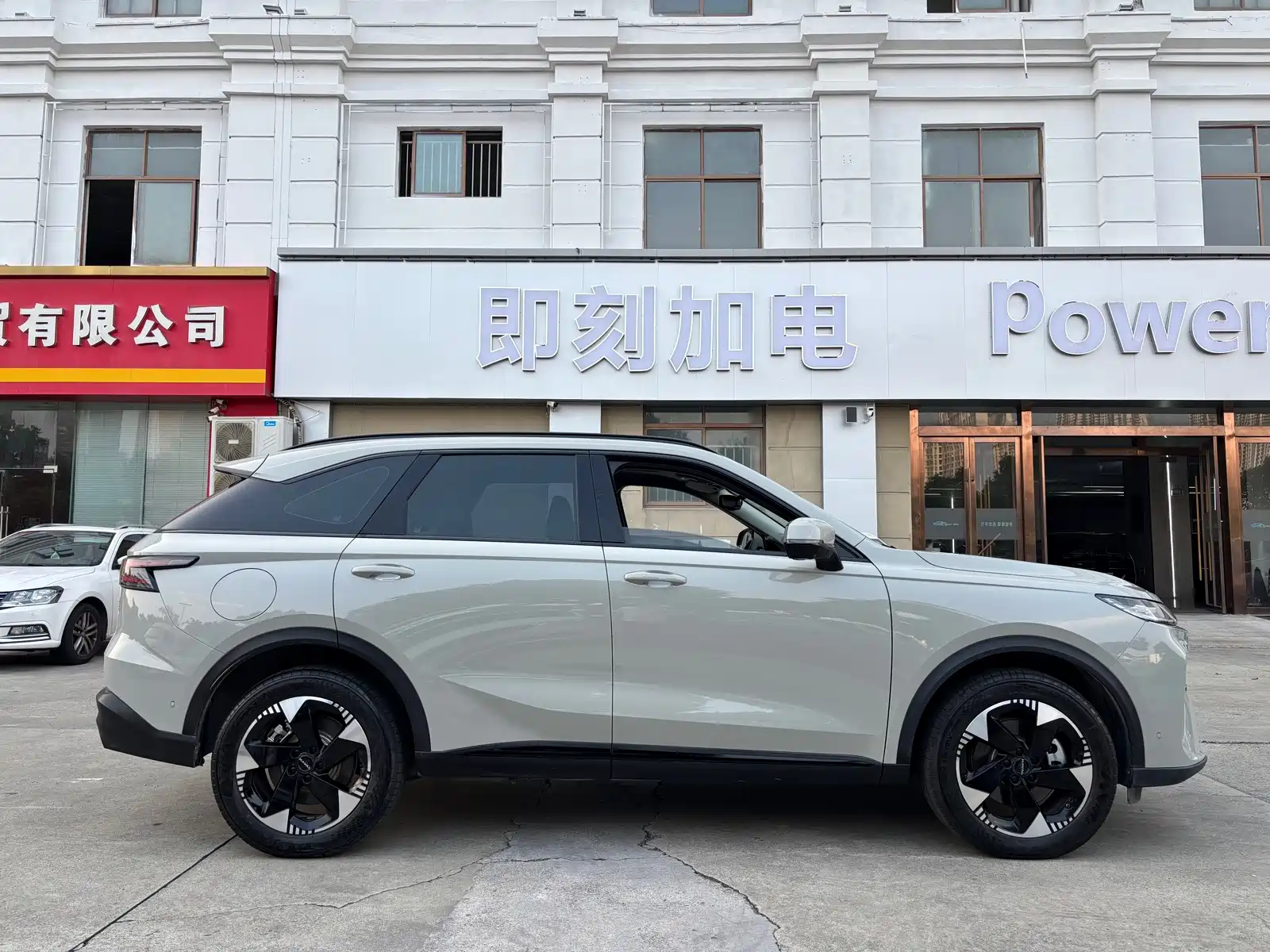 Photo 4 - Haval Xiaolong MAX