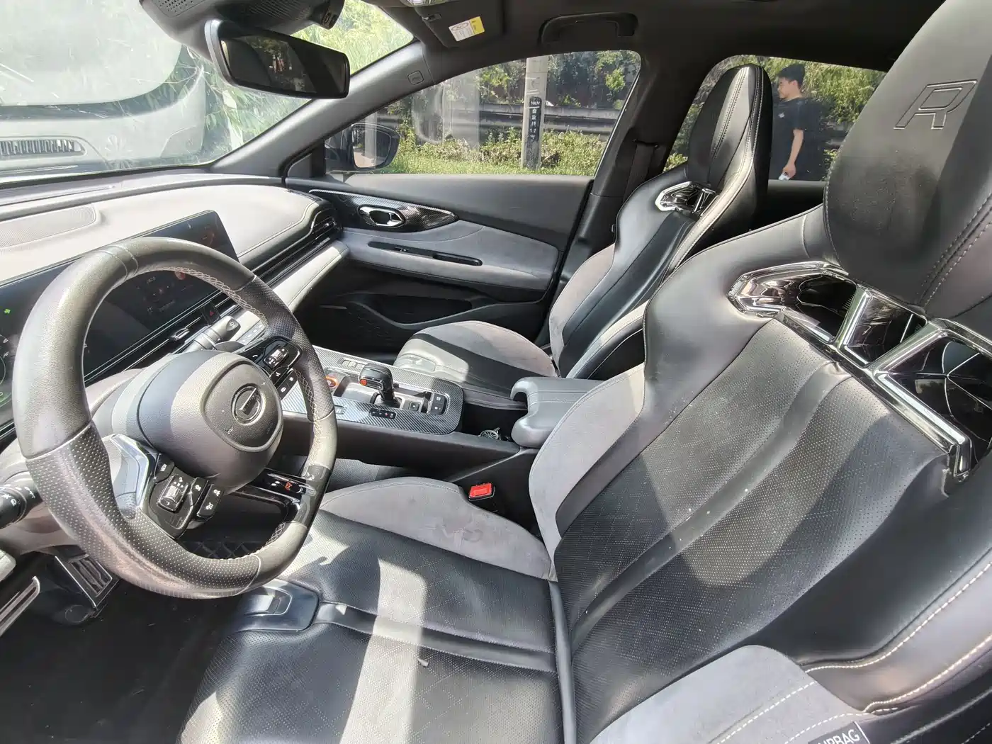 GAC Trumpchi Trumpchi Emkoo 2023 400T Auto R MAX фото 10
