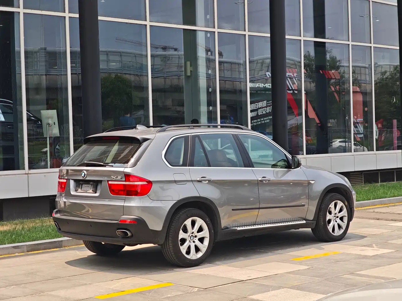 BMW X5 (Import) 2008 2008 Model xDrive48i Luxury Type