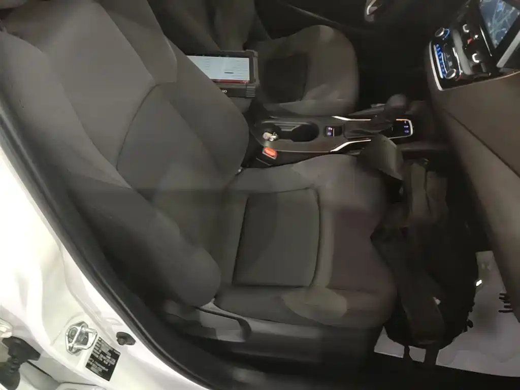 Toyota Levin 2022 185T CVT Luxury Edition фото 25