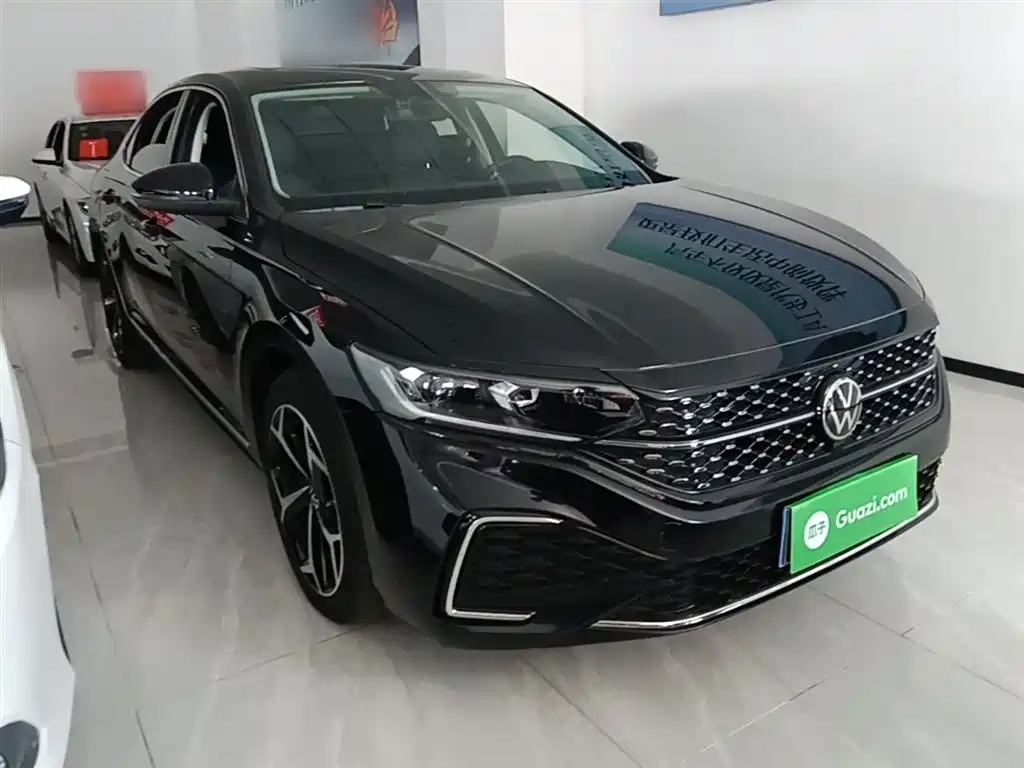 Volkswagen Passat 2025 Outstanding 380TSI Starlight Dragon Soaring Edition фото 4