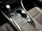 Фото 14 - Lexus RX