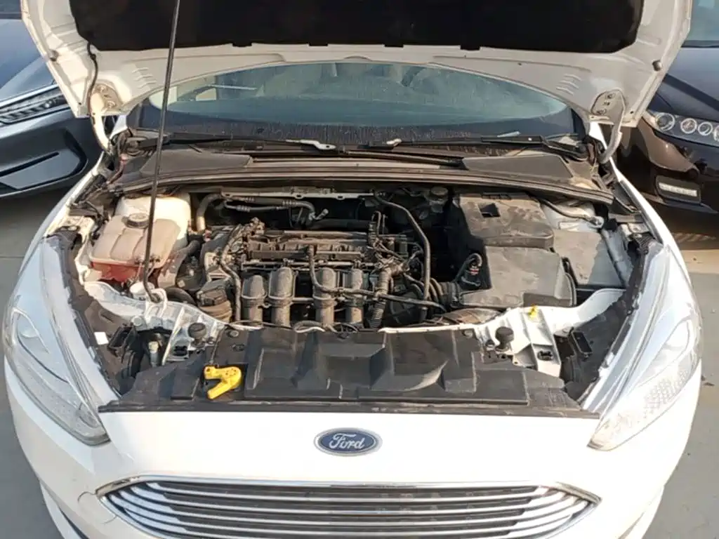 Фото 20 - Ford Focus