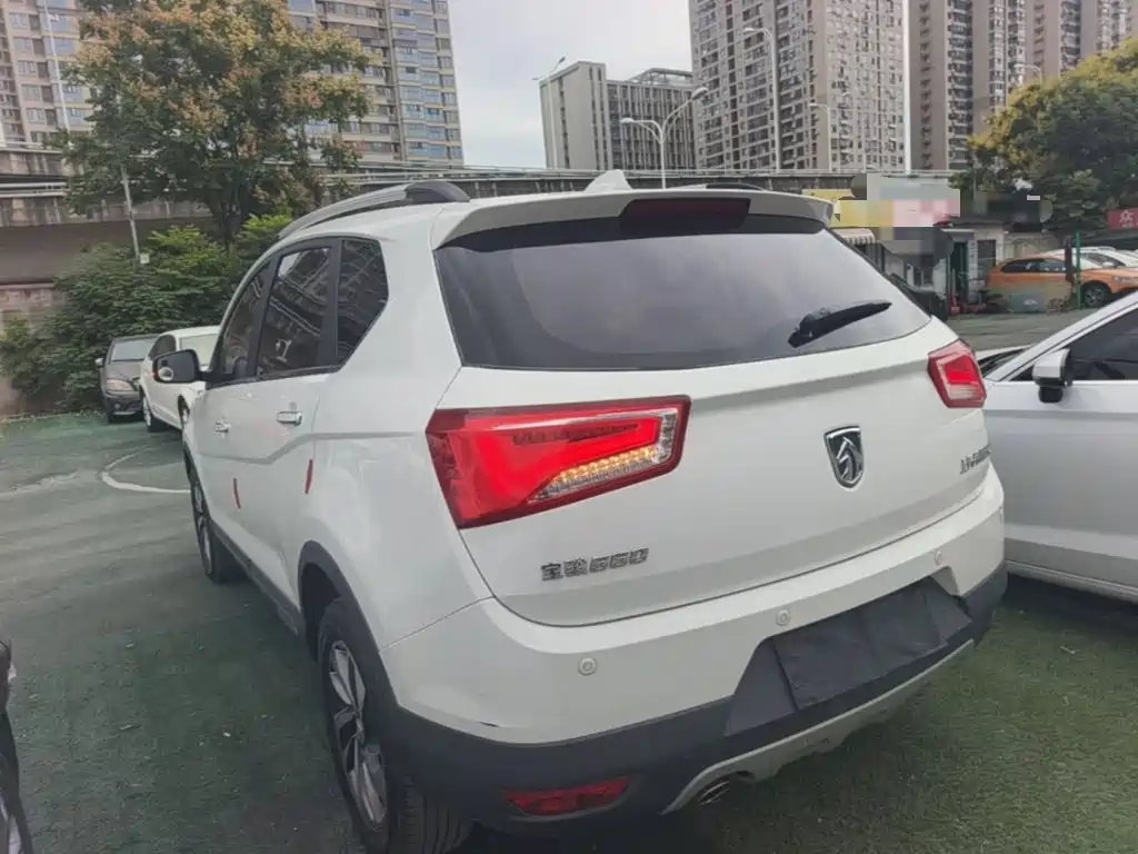 Baojun 560 2017 2016 1.8L iAMT Luxury