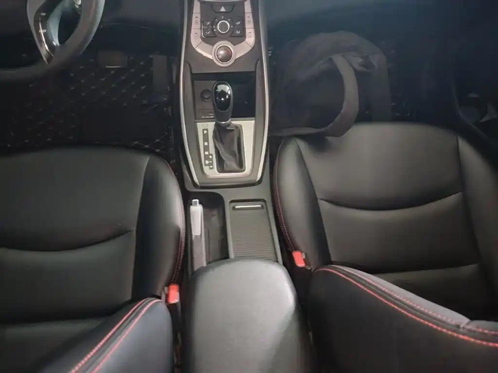 Hyundai Langdong 2015 1.6L Auto Trend фото 14