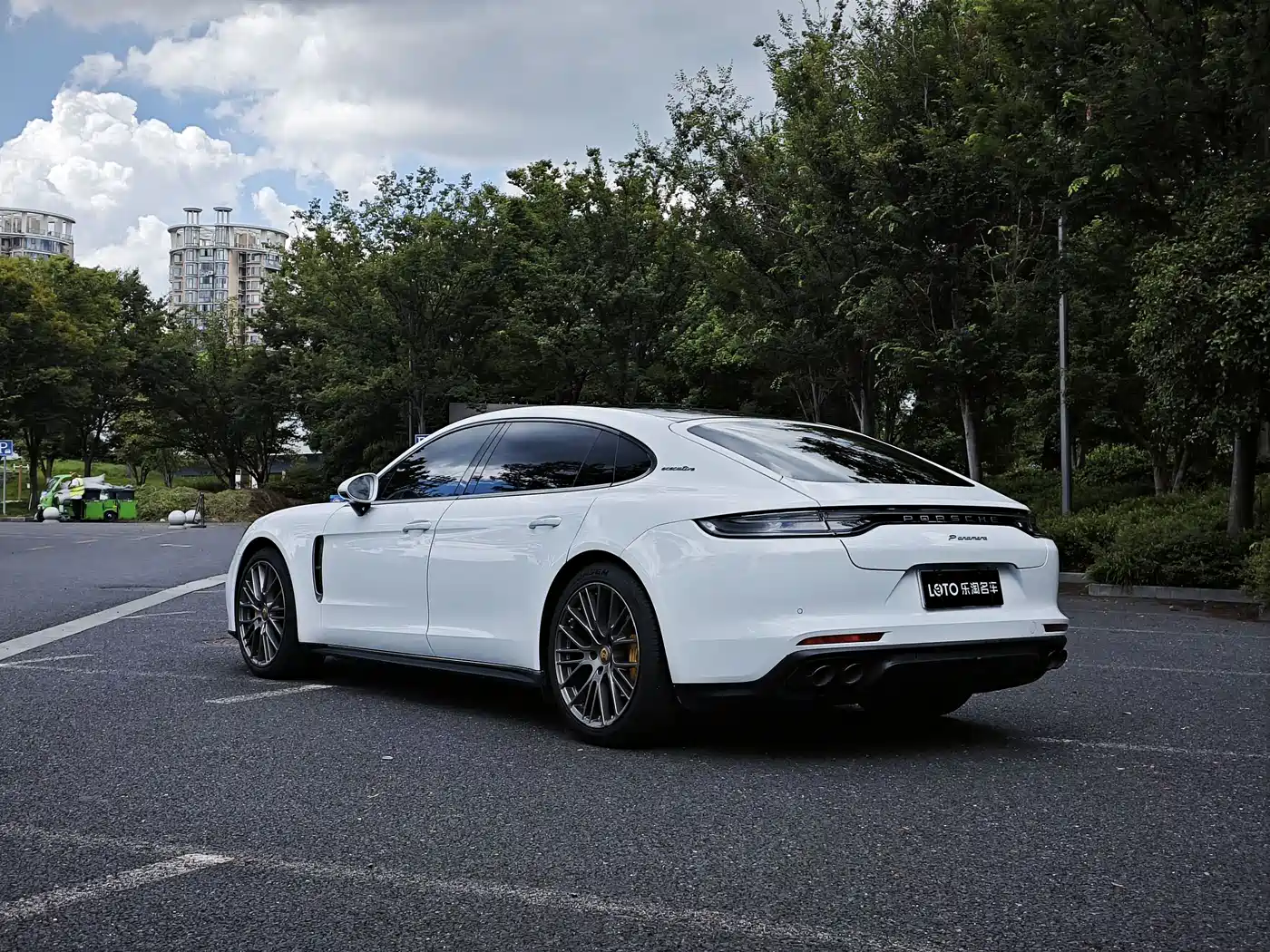 Фото 5 - Porsche Panamera