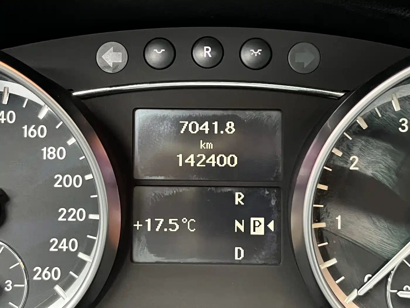 Mercedes-Benz R-Class 2017 R 320 4MATIC Business Collector's Edition фото 11