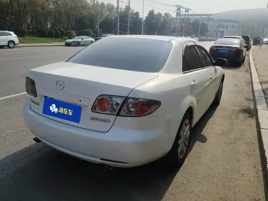 Photo 3 - Mazda 6