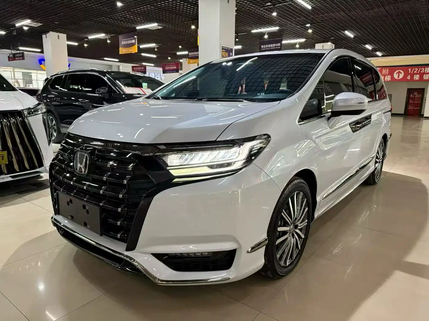 Honda Elysion 2025 2024 2.0L e:HEV Luxury Edition