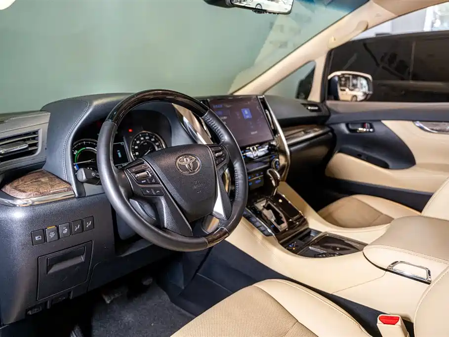 Toyota Vellfire 2023 Crown Hybrid 2.5L HV Premium фото 6