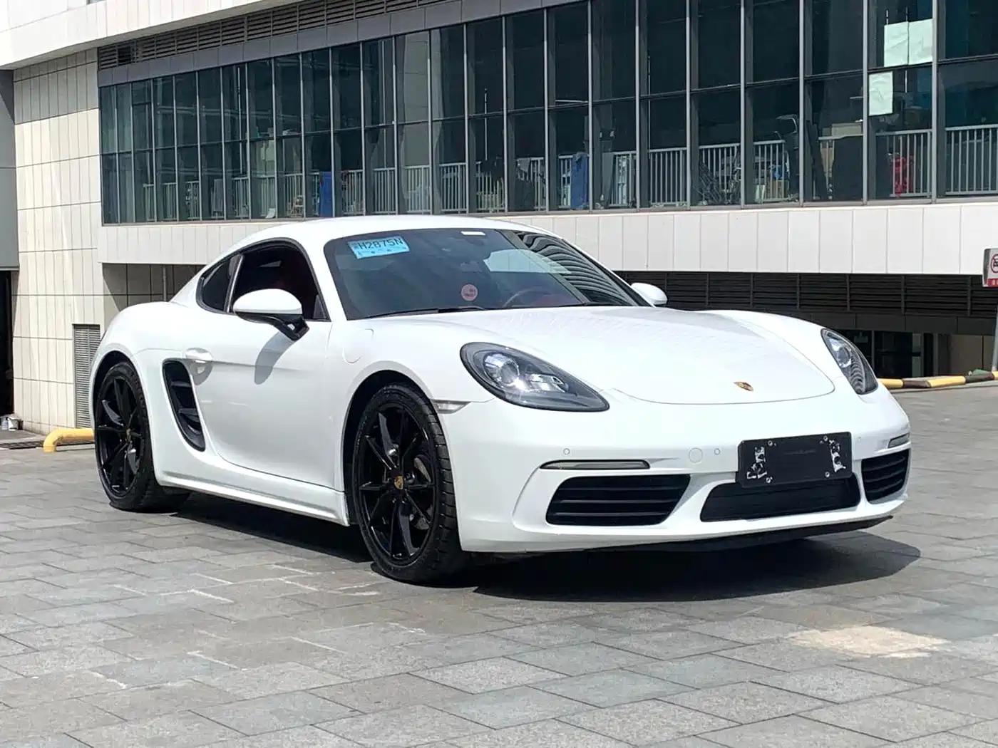 Porsche 718 2016 Cayman 2.0T фото 3