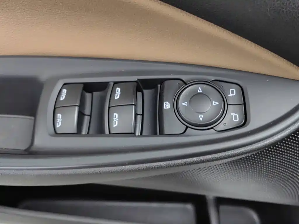 Buick GL6 2022 2021 323T Mild Hybrid Connected Luxury