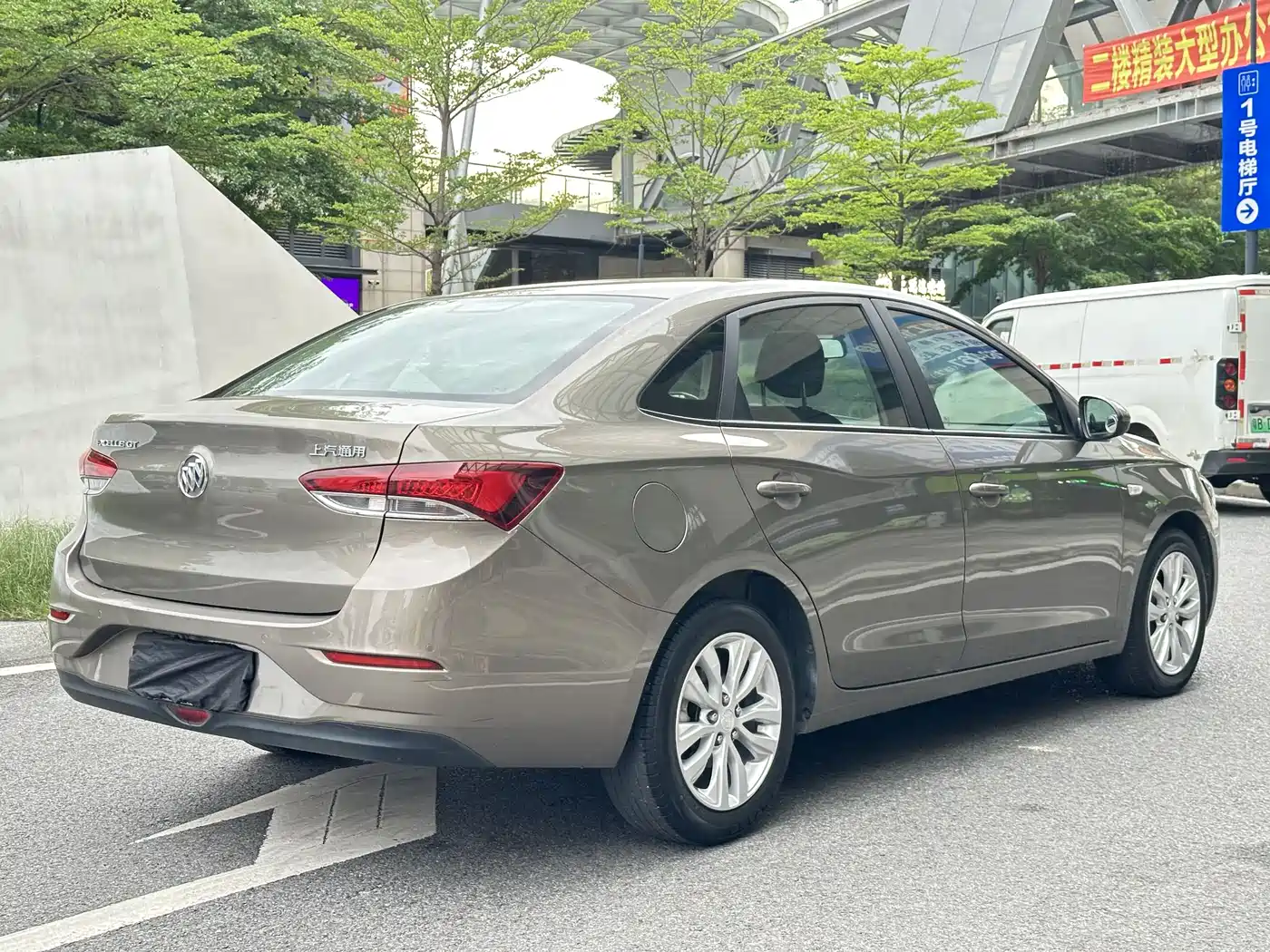 Фото 9 - Buick Excelle