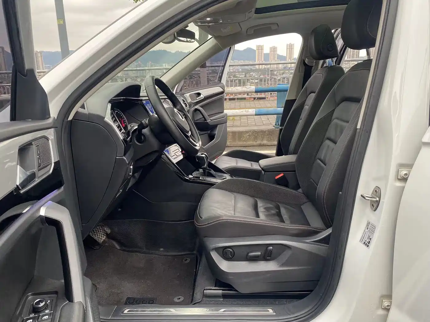 Volkswagen Tayron 2020 330TSI 2WD Luxury Smart Edition фото 10