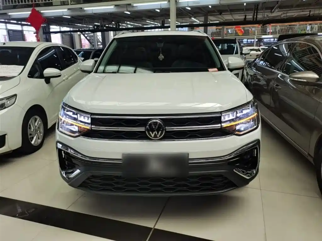 Volkswagen Tharu 2023 300TSI 2WD Bright Moon Edition фото 3