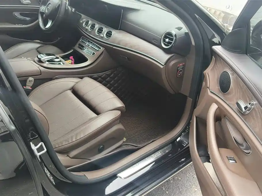 Mercedes-Benz E-Class 2018 E 200 L фото 8