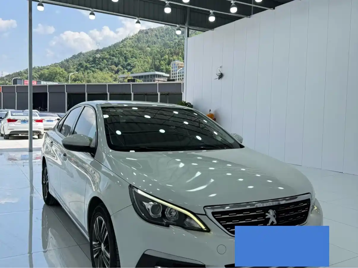 Peugeot 308 2016 230THP Manual Fashion фото 2
