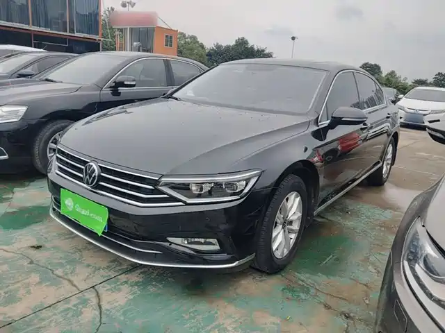 Volkswagen Magotan 280TSI DSG, Комфорт