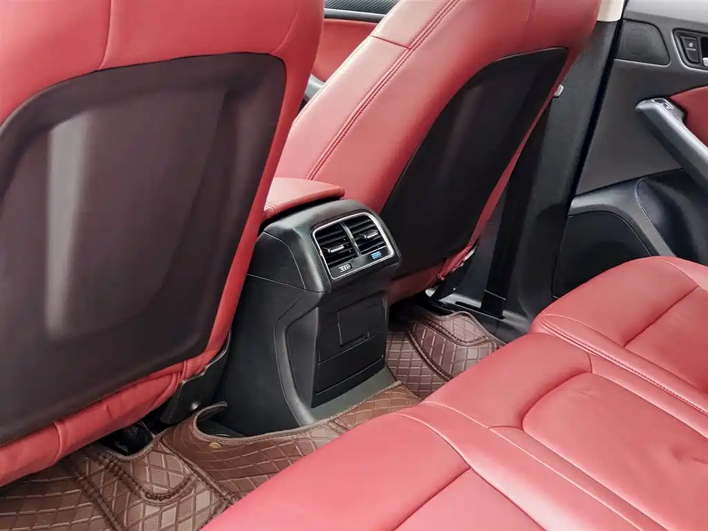 Audi Q5 2015 40 TFSI Technology фото 9