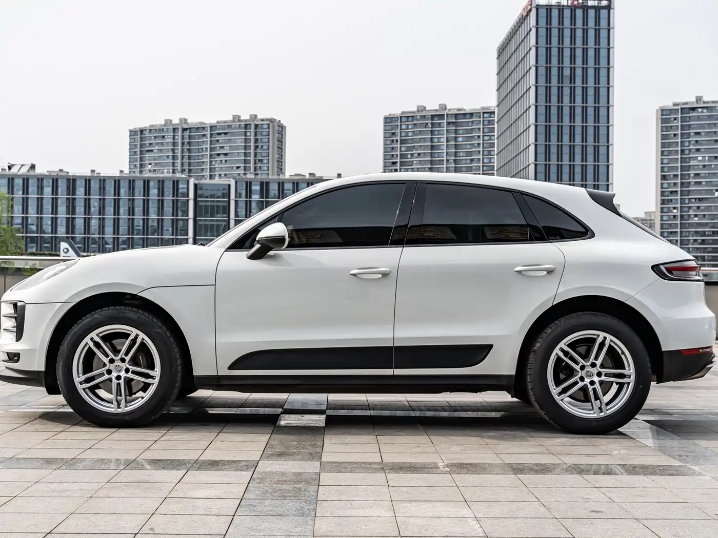 Porsche Macan 2018 Macan 2.0T фото 2